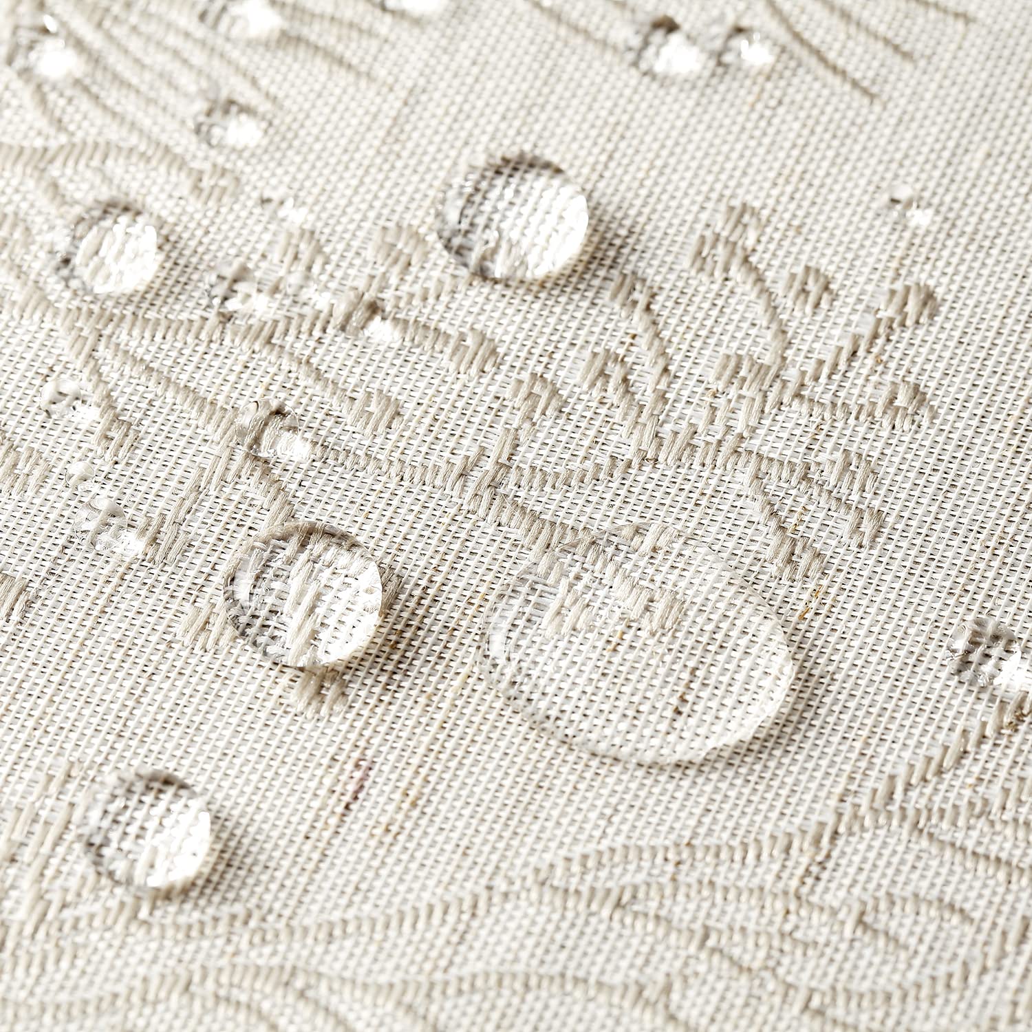 Chassic family dining scene ready for gatherings with this tablecloth.
