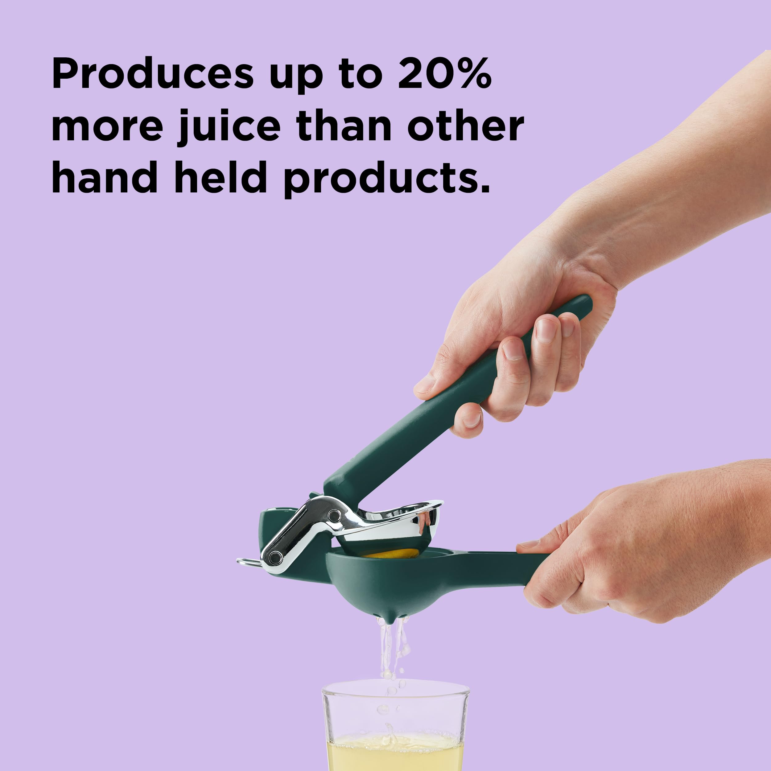 Chef'n FreshForce ergonomic handles provide a comfortable grip while squeezing