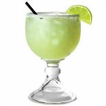 Chefcaptain margarita glass schooner 21.5oz – close-up shows lead-free crystal sparkle