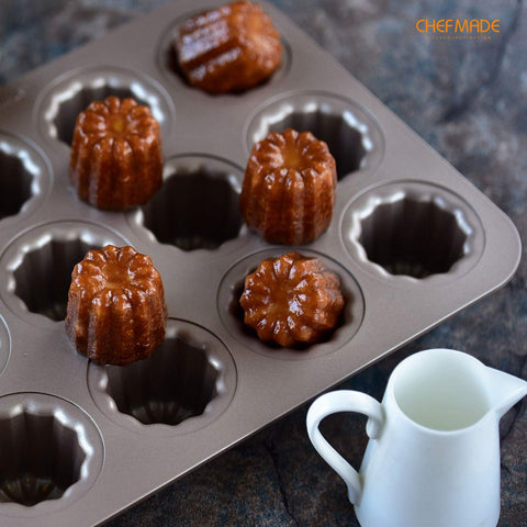 CHEFMADE Canele Mold Pan edge detail facilitates safe handling and warp resistance.