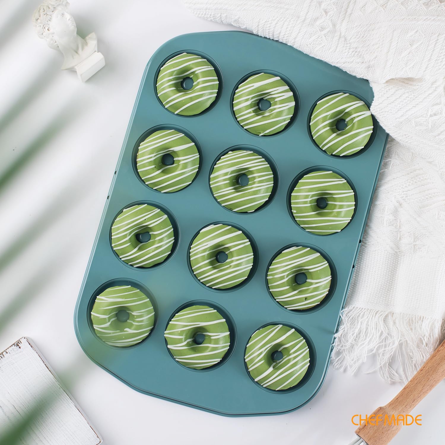 CHEFMADE Donut Pan with nonstick coating for easy release in green