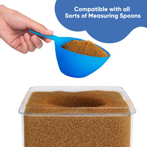 Chef's Path side-lock lids seal in freshness and reduce spills.