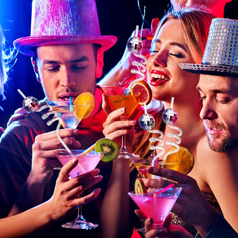 CHENGU disco ball straws illuminate drinks, perfect for 70s party vibes.