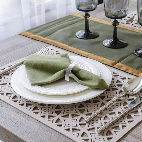 CHENGU matte silver semicircle napkin rings with holiday tableware coordination.