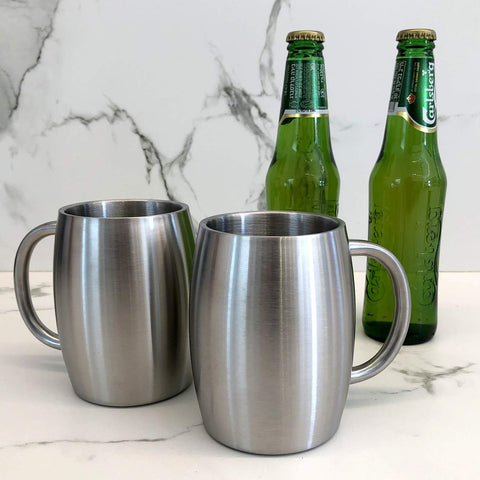 CHILLOUT LIFE spill-proof lid shown during on-the-go sipping