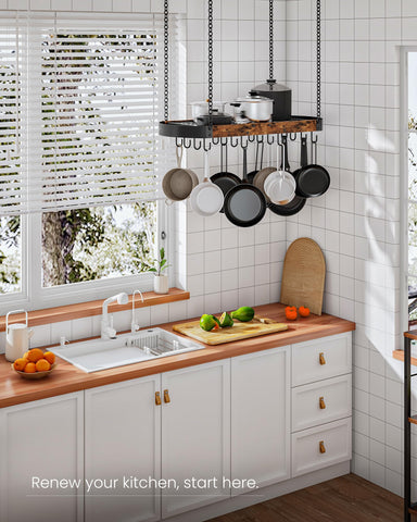 Demonstration of flexible hook arrangement on CHOEZON rack.
