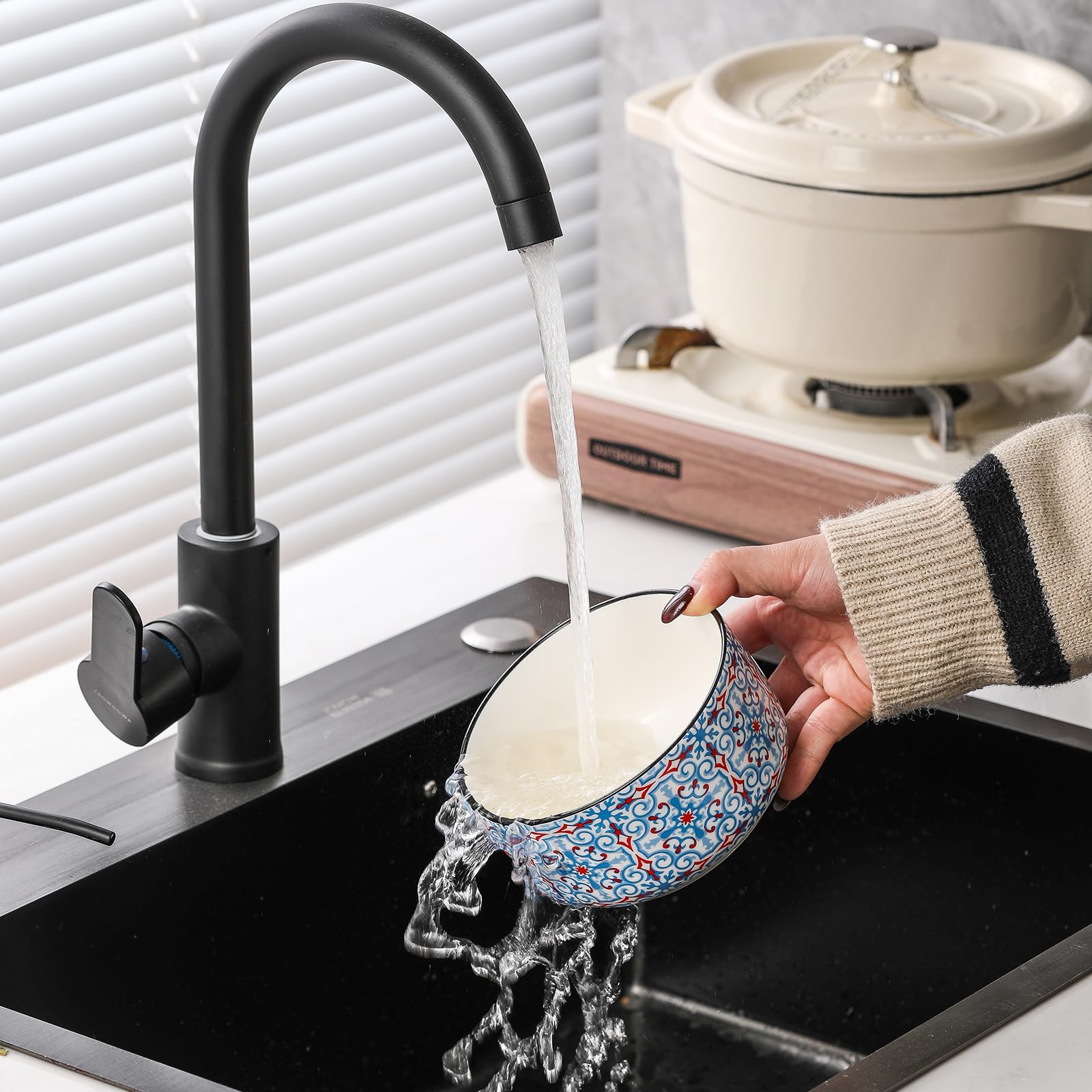 Chubacoo bowls are dishwasher-safe for easy cleanup after meals