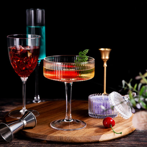 Ciaell long-handle design coupe facilitates stable, comfortable grip.