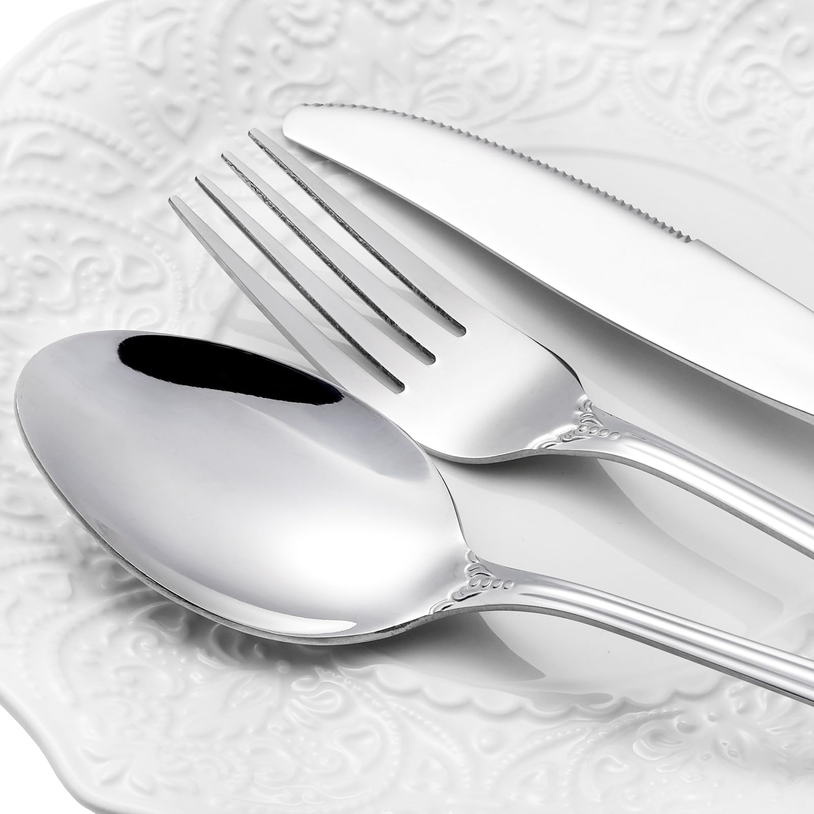 Cididu Retro Royal Silverware on Christmas table conveying festive elegance