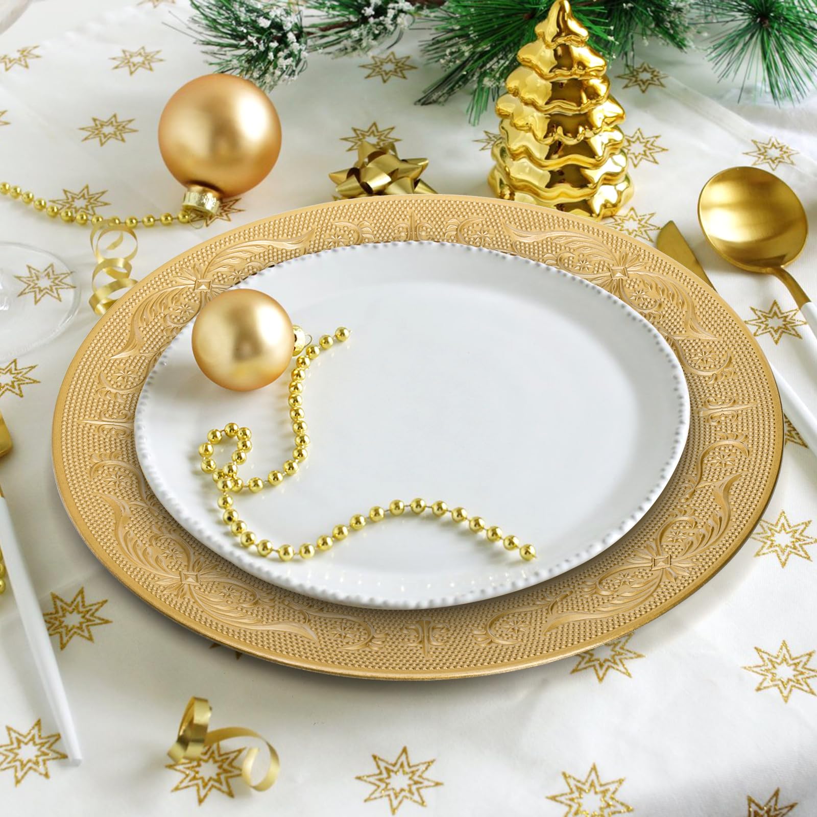 Cididu scratch-free finish keeps tables looking pristine during celebrations.