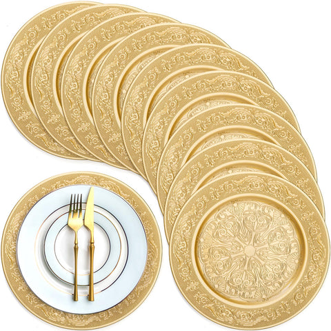 Cididu wedding table setting using gold chargers creates cohesive upscale look.