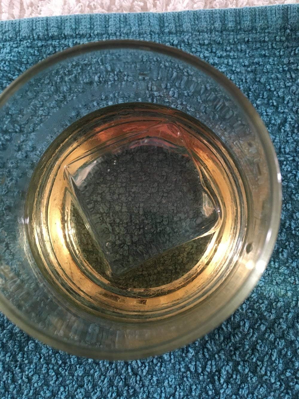 ClearlyFrozen big rocks glasses benefit from ten-cube ice