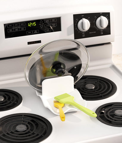 CLTIKACK ceramic pot lid holder keeping lids within reach.