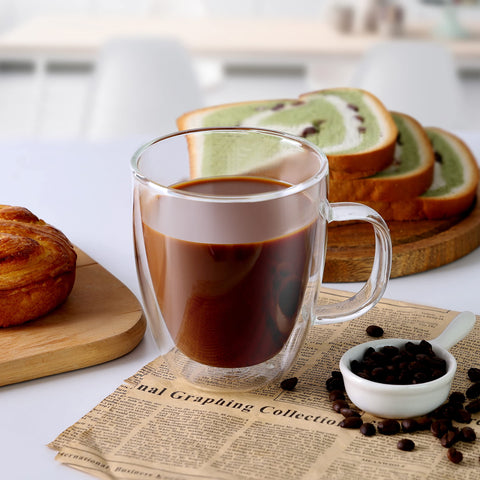 CNGLASS dishwasher- and microwave-safe mug for easy care.