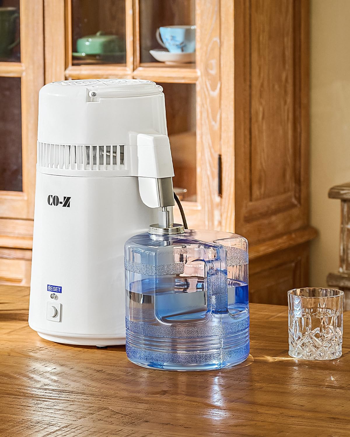 CO-Z distiller cleaning powder included supports simple maintenance.