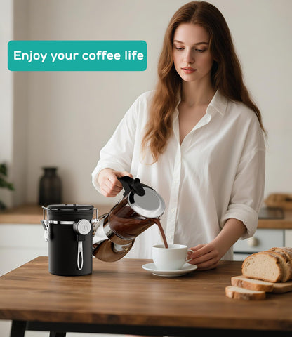Coffee Gator’s matte black finish adds a sleek kitchen aesthetic.