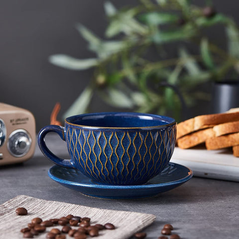 Coffeezone round bottom latte art cup supports controlled, beautiful pours