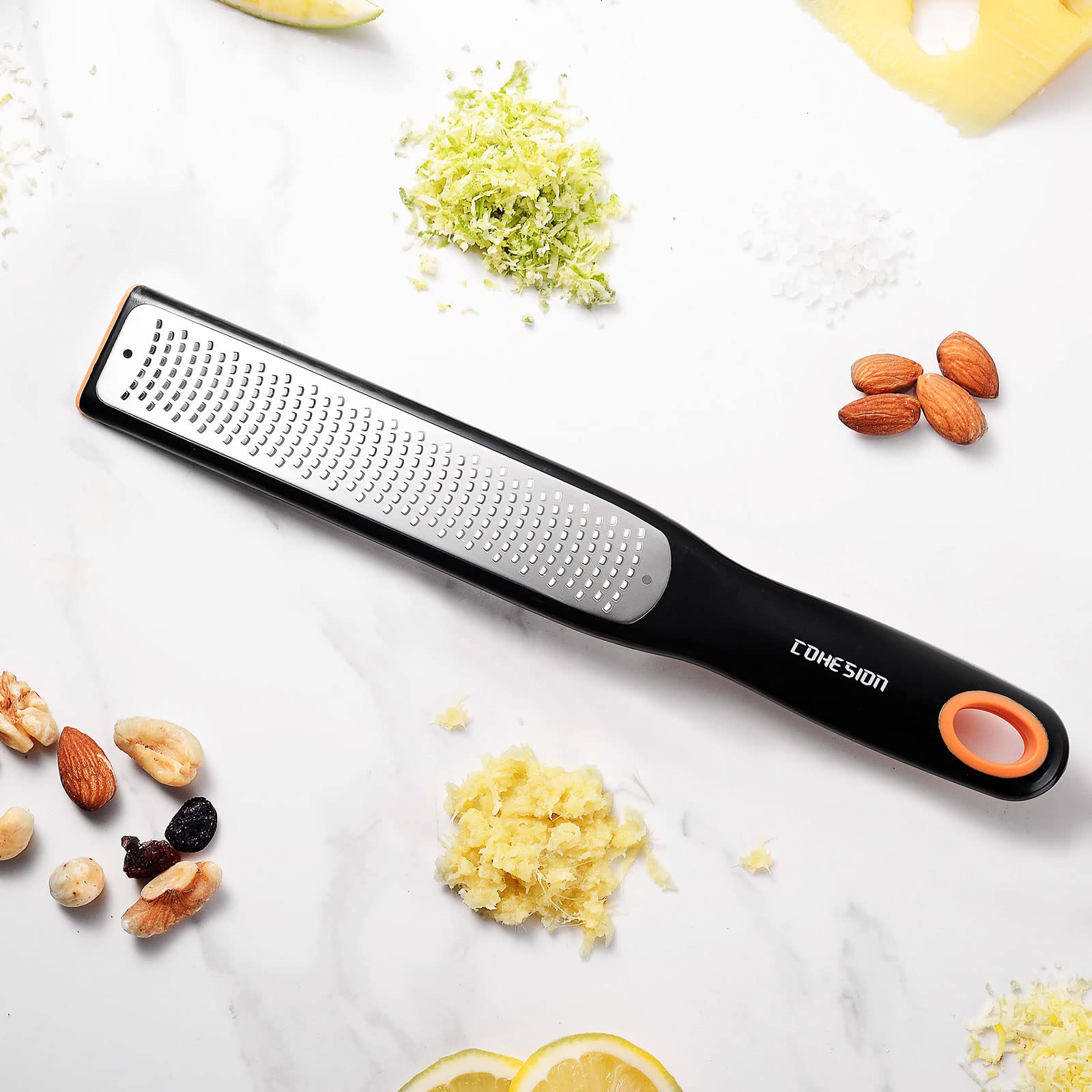 Cohesion Etched Zester & Grater Set 2 includes a snap-on cover for safe storage.