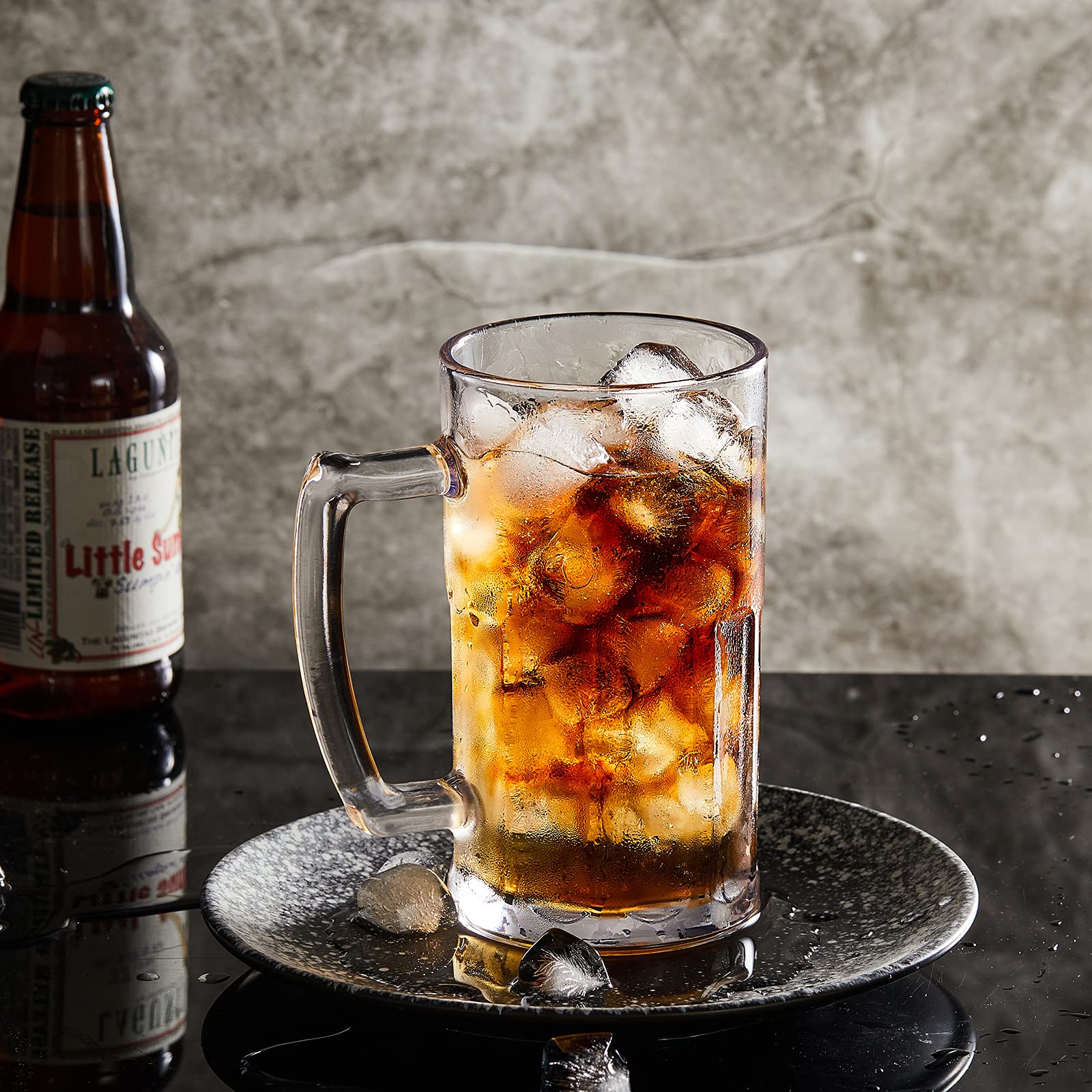 COKTIK large handle provides comfortable grip for extended sipping.