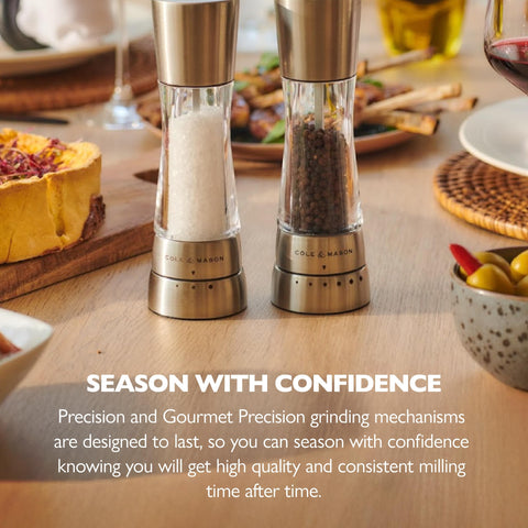 Six grinding levels allow tailoring coarseness on the Derwent pepper mill