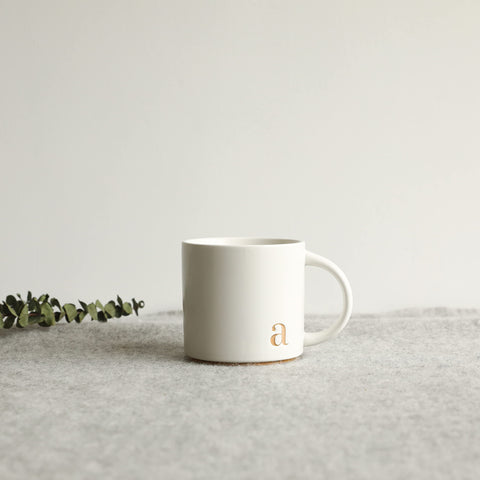 COLLECTIVE HOME daily-use mug in modern cylindrical shape and durable ceramic.