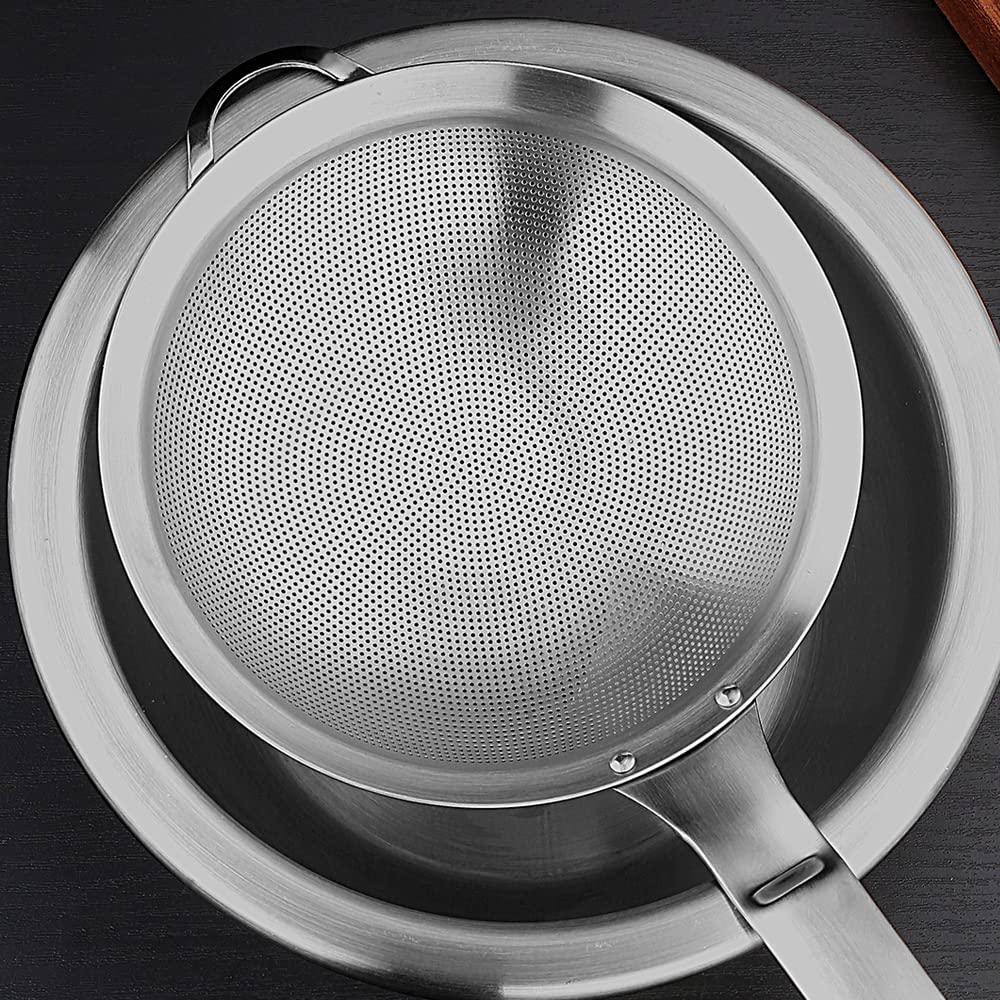 Collfa compact two-piece set fits small kitchens.