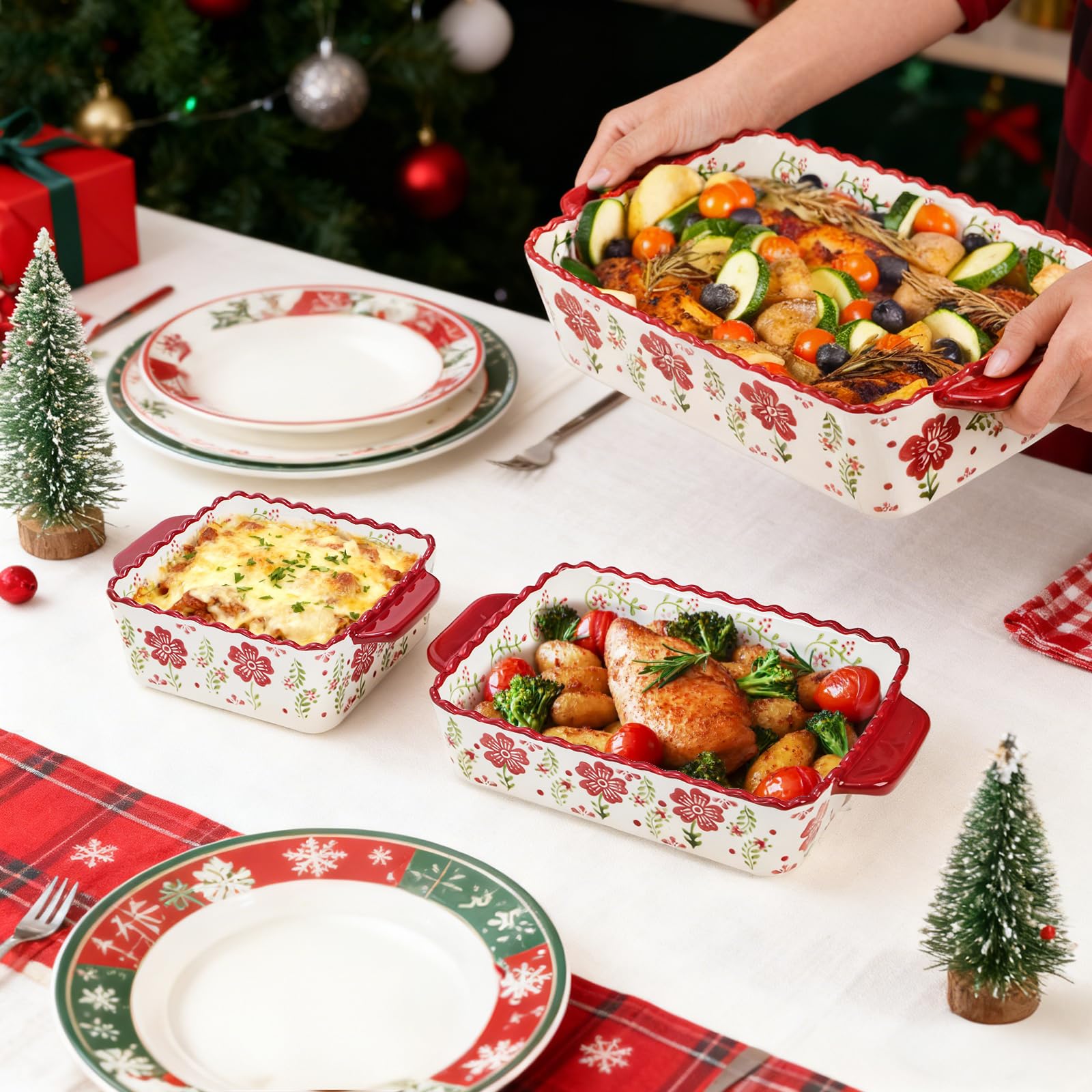 Coloch microwave-safe bakeware shown during reheating meals.