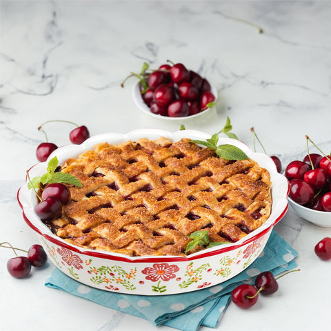 Coloch dishwasher-safe pie plate simplifies daily kitchen cleanup.