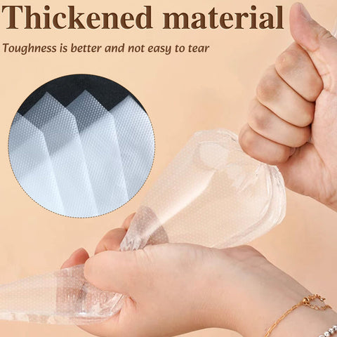 COLOGO anti-slip textured surface on piping bags ensures firm grip.