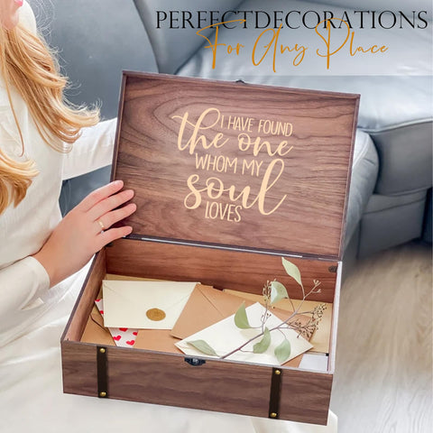 Comfit Hubby and Wifey keepsake box inside note visible for cherished memories.
