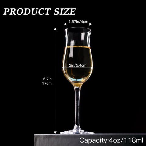 Comfit snifter glasses with short stems offer comfortable handling.