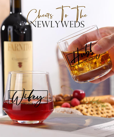 Comfit wine glasses couple inscriptions highlight shared toasts and celebrations.