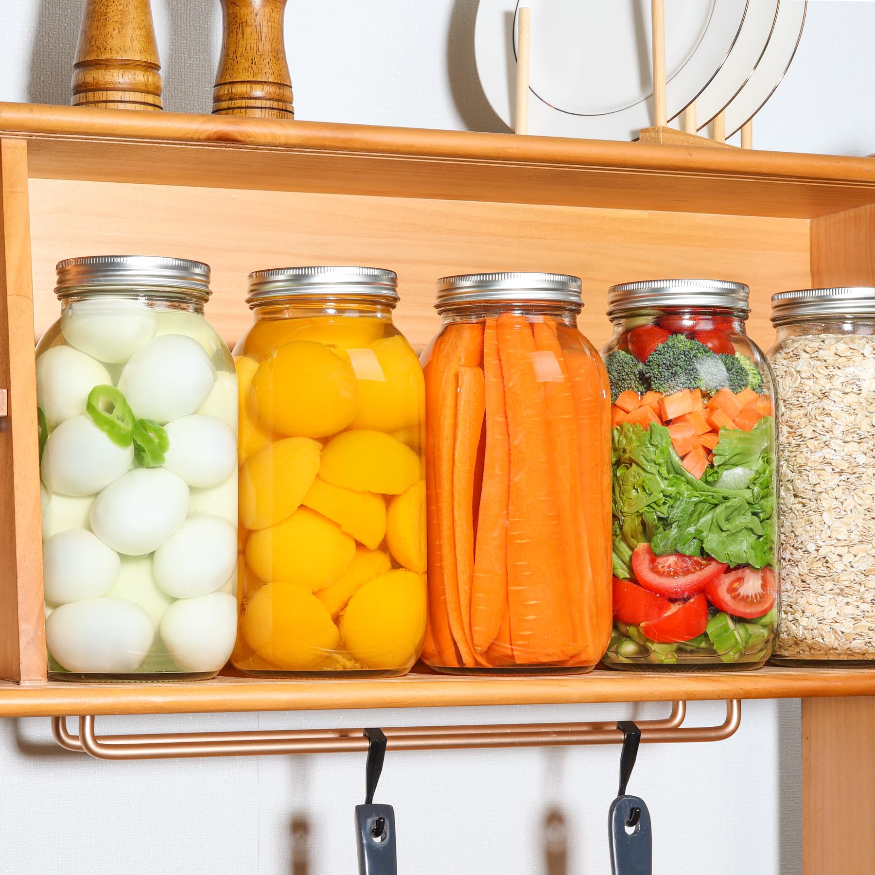 ComSaf dishwasher-safe jars simplify cleanup after gatherings.