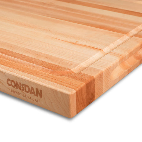 CONSDAN knife-friendly surface protects blades during frequent chopping.