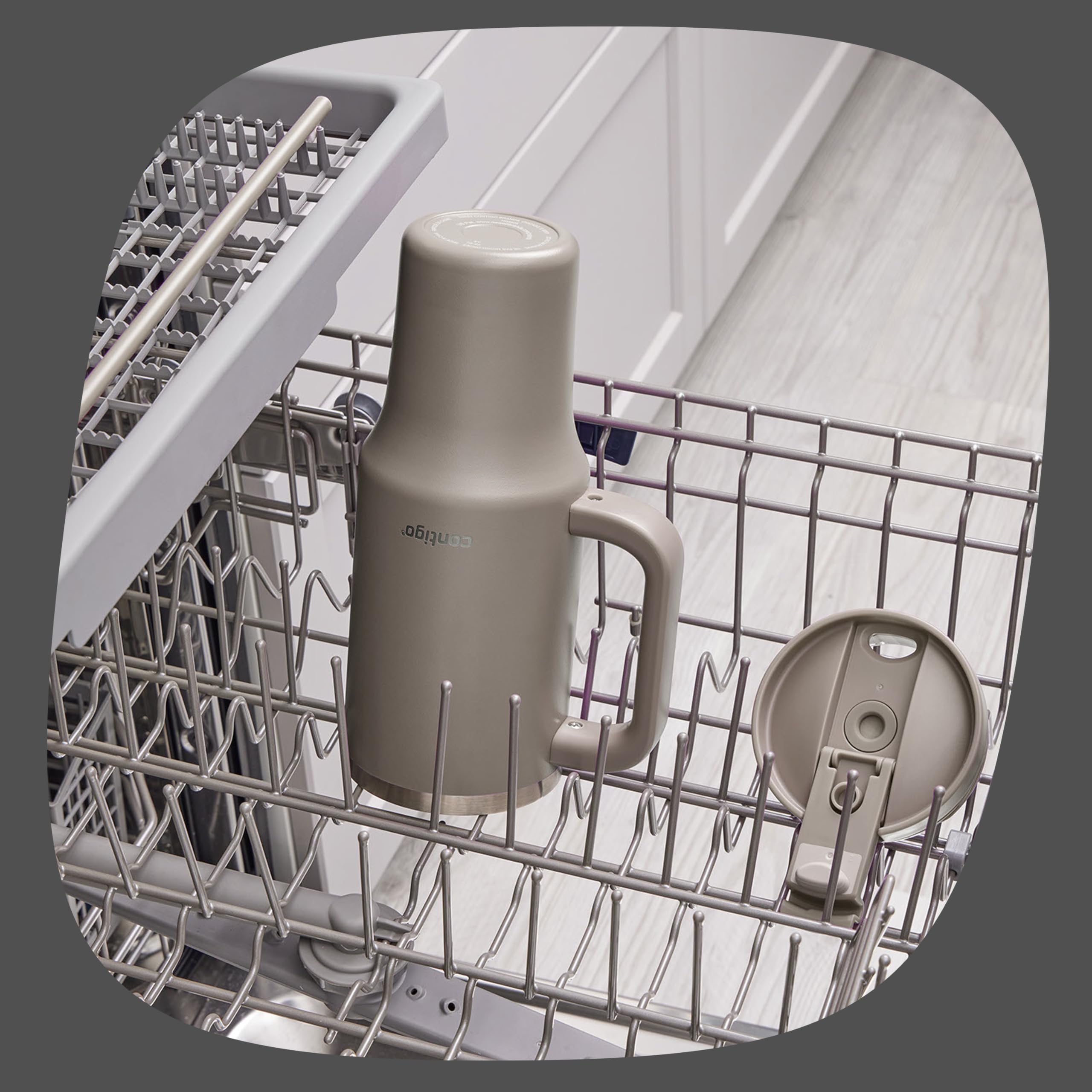 Contigo Streeterville 40oz tumbler top-rack dishwasher-safe lid for easy cleaning.