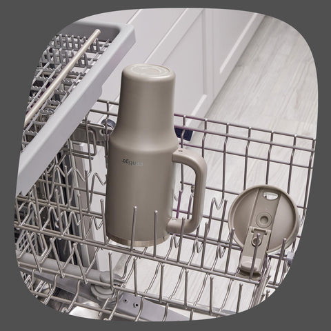 Contigo Streeterville 40oz tumbler top-rack dishwasher-safe lid for easy cleaning.
