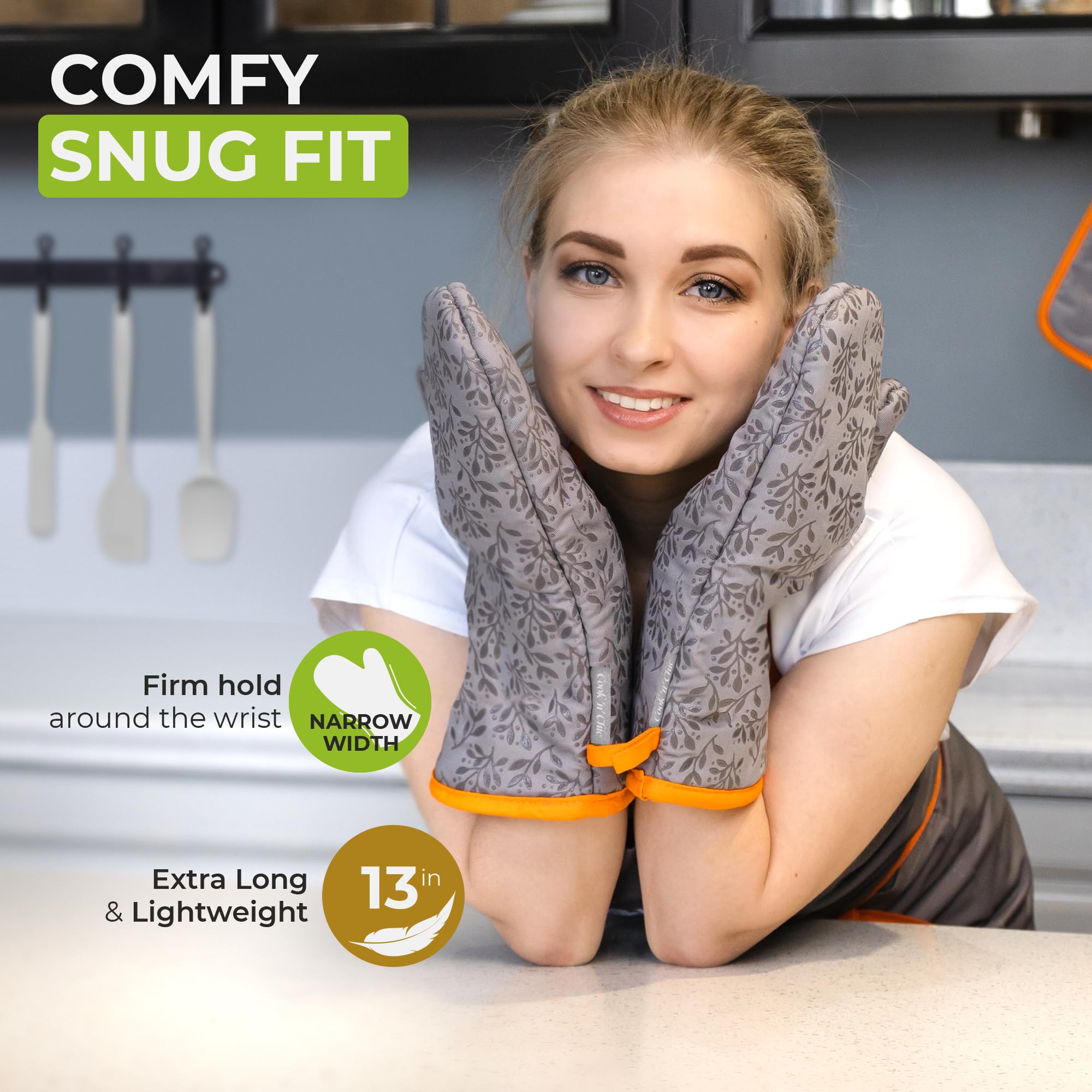 Textured Lingonberry Fest grip on COOK 'N' CHIC mitts for confident lifting.