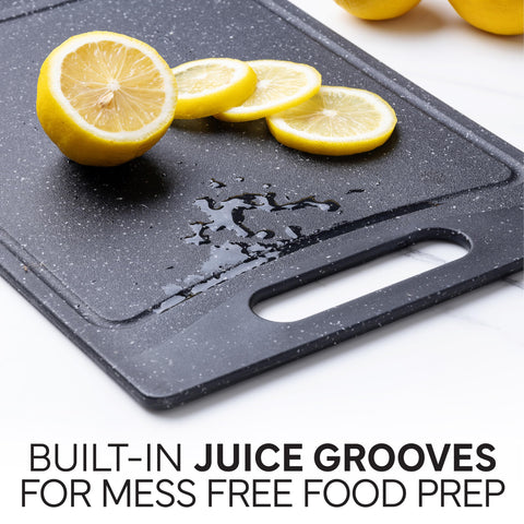COOK WITH COLOR easy grip handle helps carrying and hanging after use.