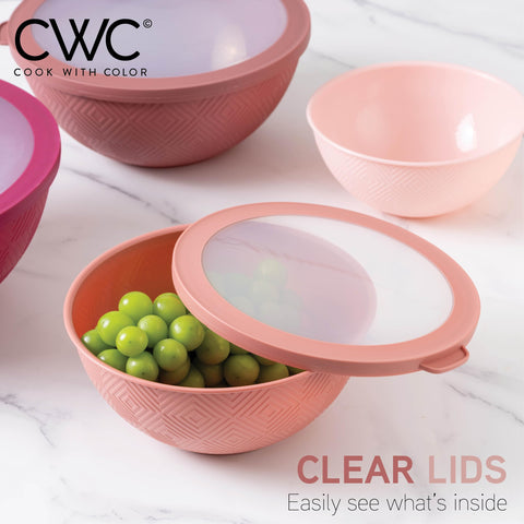 Versatile set with varying sizes fits fruit, salads, and sauces