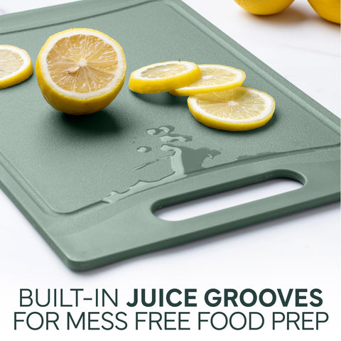 COOK WITH COLOR mint board with easy grip handle for easy transport.