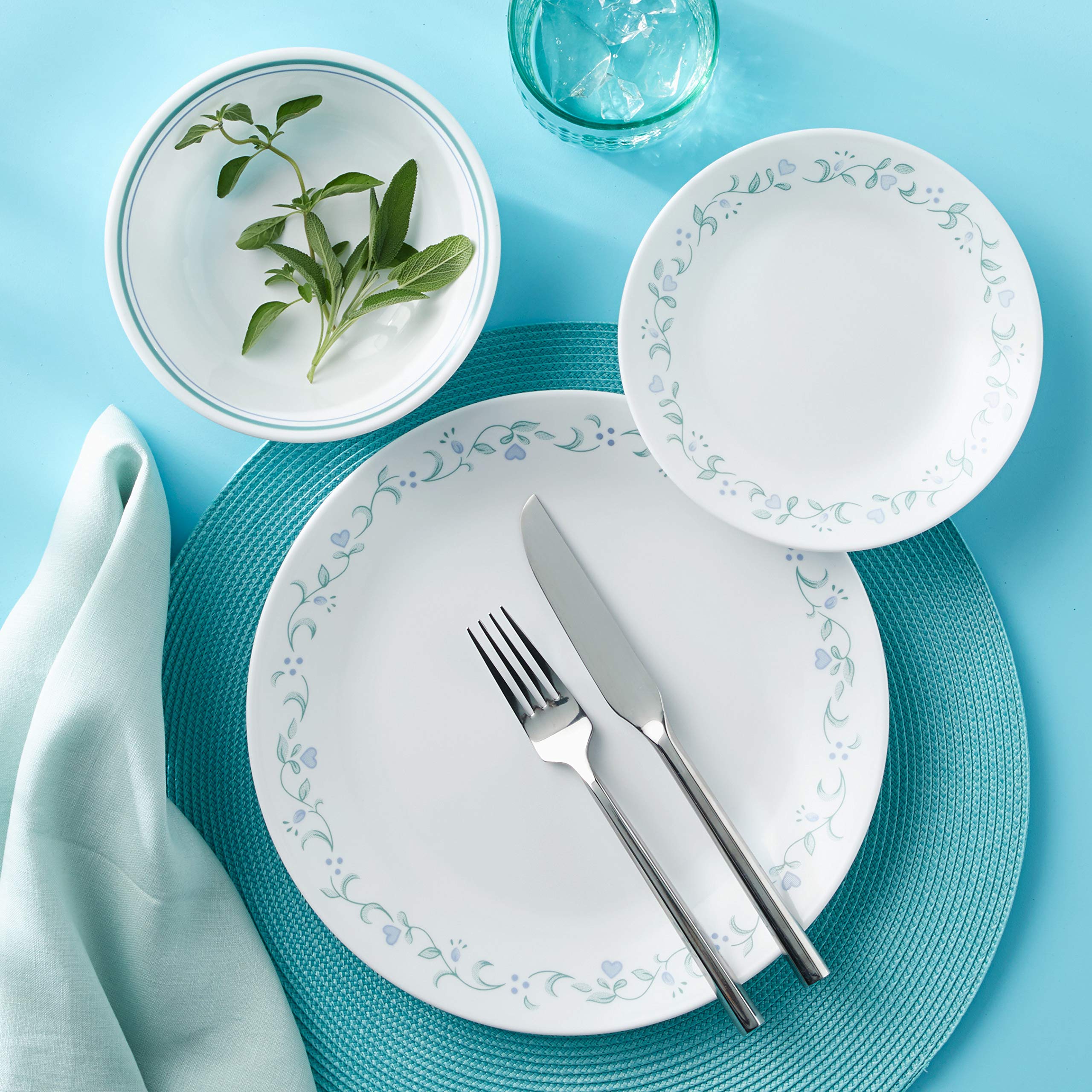 Corelle Vitrelle soup bowls with 18 oz capacity for daily meals