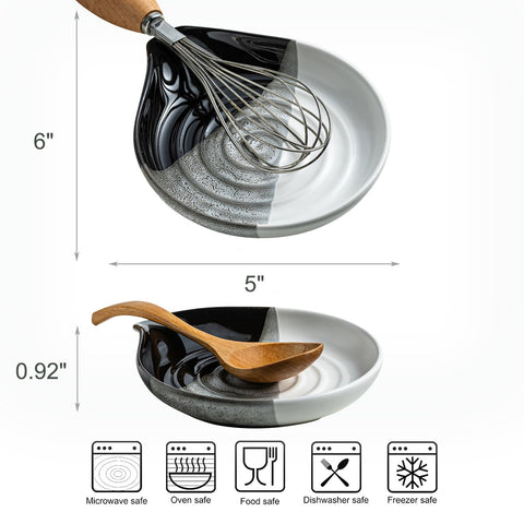 Cormomu dishwasher-safe spoon rest for easy maintenance.