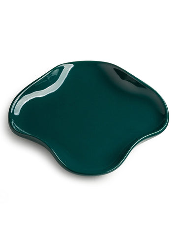 Cormomu easy-clean ceramic surface dries quickly after use.