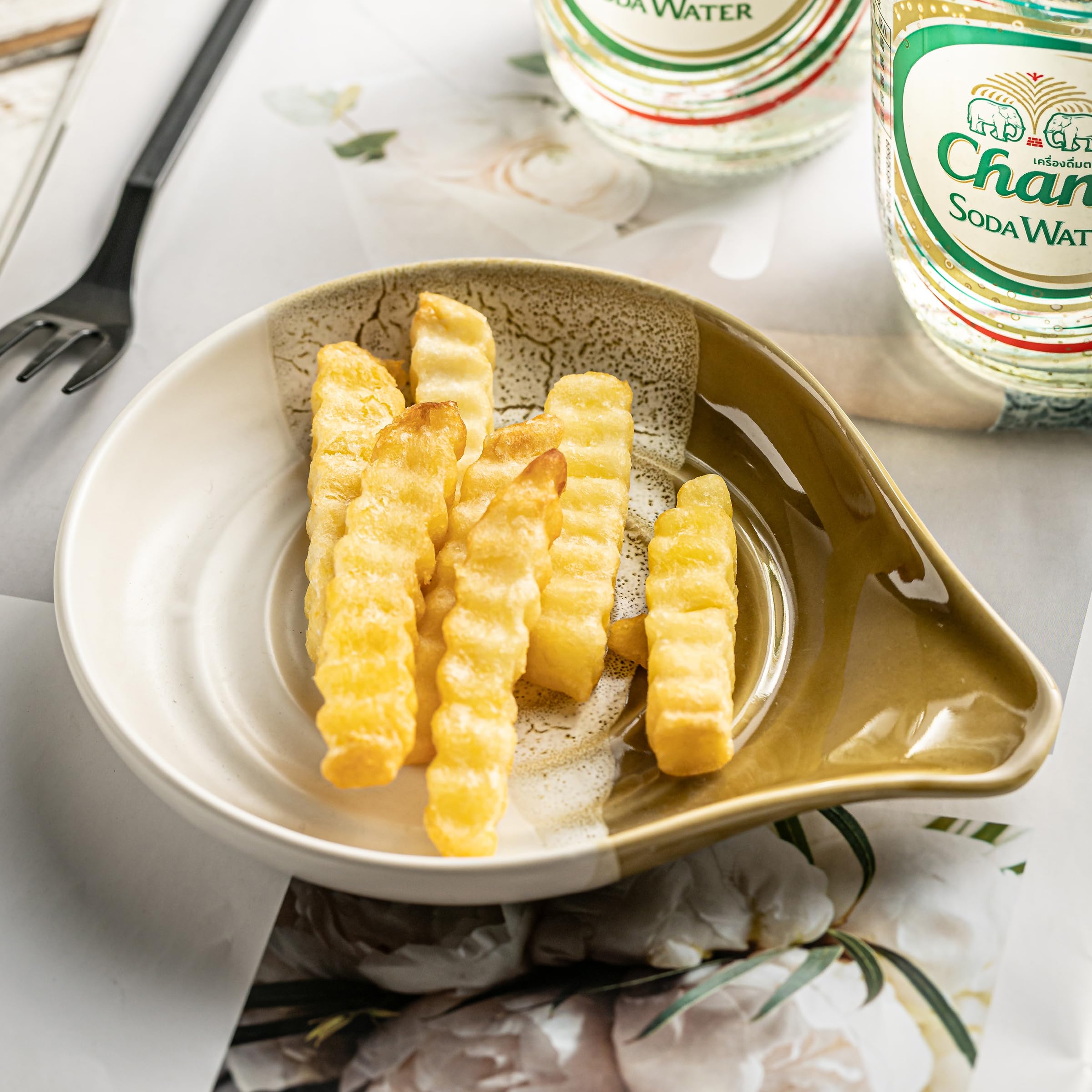 Cormomu heat-resistant spoon rest endures daily cooking sessions with ease.