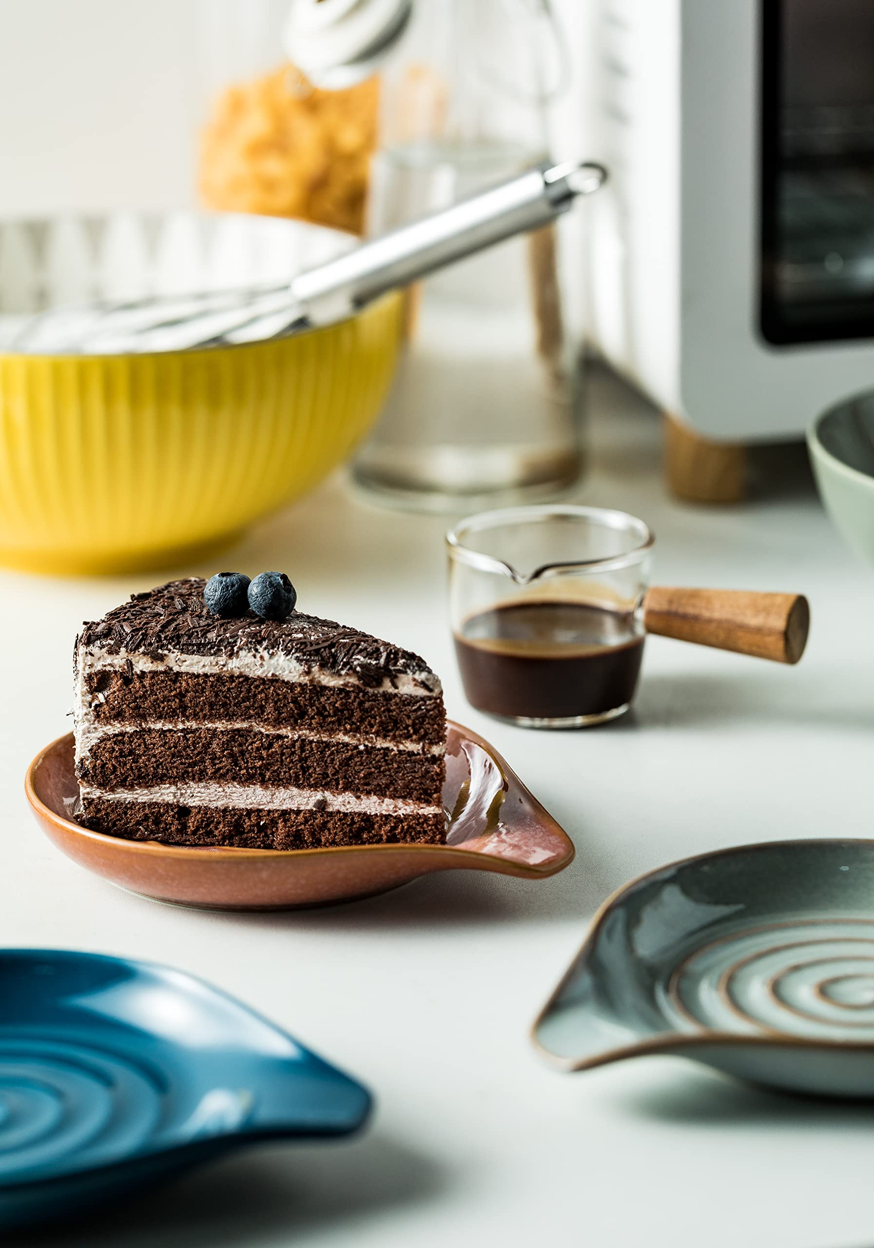 Cormomu spoon rest is dishwasher-safe for quick cleanup after cooking sessions.