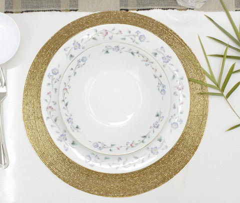 Cotton Craft Glitz charger gold beads glimmering for an elegant table