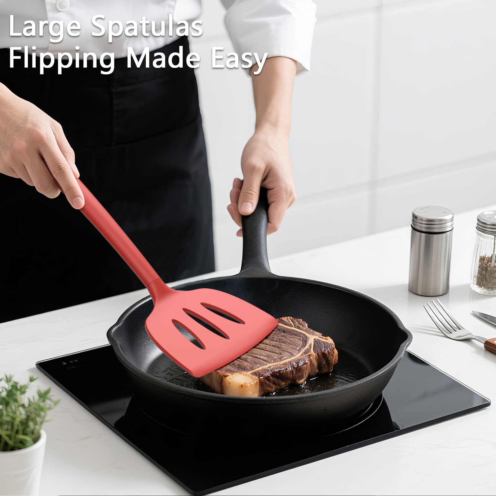 Coukre solid turner provides precise lifting for pancakes and fish