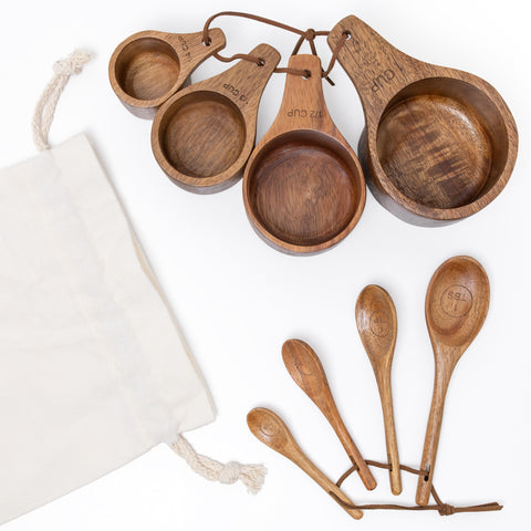 Covie wooden half-teaspoon spoon, compact display on counter.