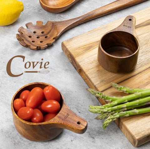 Covie wooden one-table-spoon spoon in acacia wood, ideal for accurate measuring.
