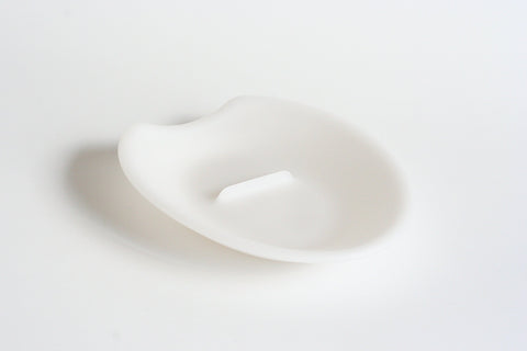 Crack'em Original Egg Cracker with cream-edge for neat, yolk-friendly cracking.